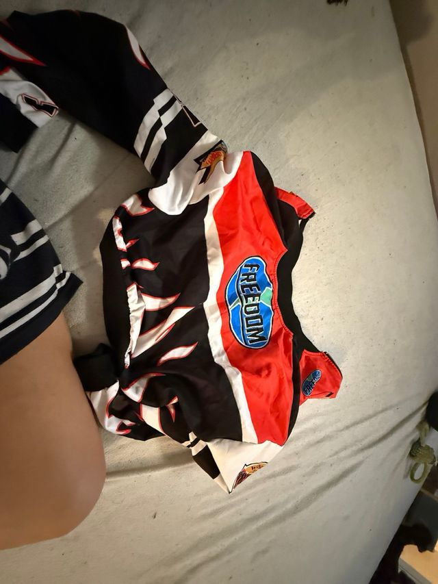 Chaqueta corta deportiva