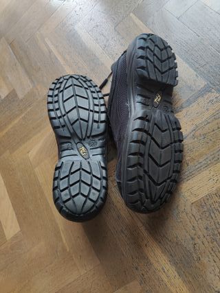 Zapatos de seguridad negros