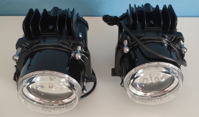 2 Faros Hella Bi-LED