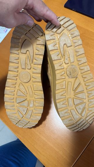 Stivaletti donna cammello n. 41