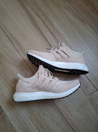 Adidas Ultraboost rosas y blancas