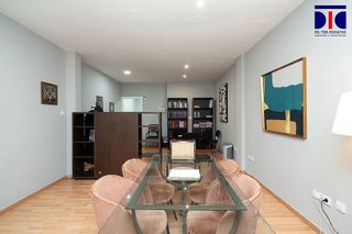 Oficina en venta en Los Remedios en Sevilla