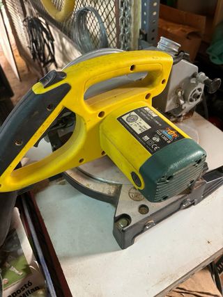 Sierra Ingletadora TGS 1300B