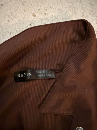 Camiseta SHEIN marrón talla M