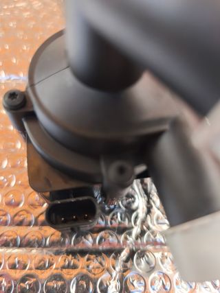 Bomba Eléctrica Agua/Refrigerante Auxiliar