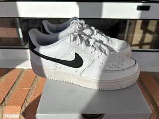 Zapatillas Nike Air Force 1 Blancas y Negras