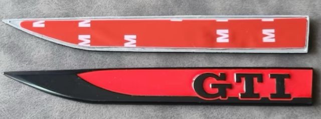 logos emblemas aletas VW golf gti