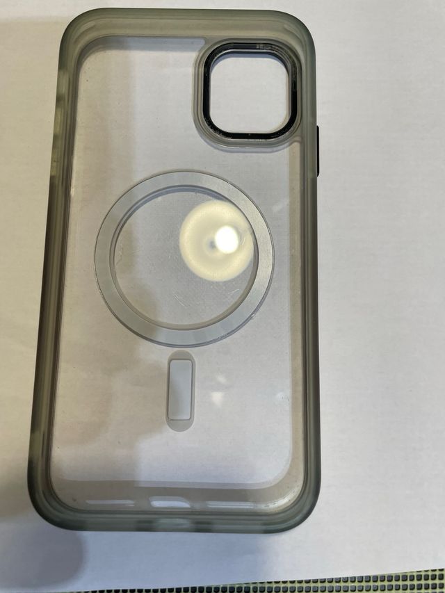 Cover iPhone 11 trasparente