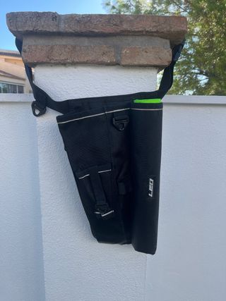Riñonera Porta Cañas Pesca Negra