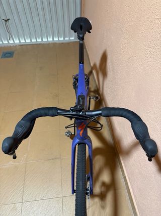 Bicicleta Specialized Diverge Sport Carbon 2024