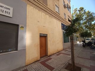 Local comercial en venta en Teatinos en Málaga