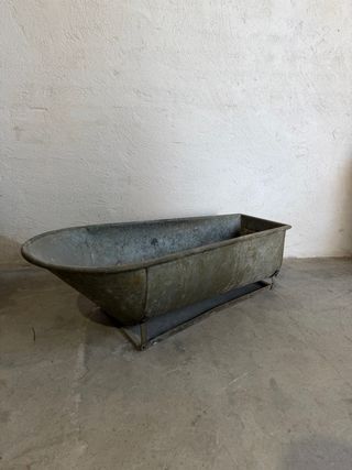 Bañera antigua zinc