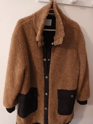 Abrigo borreguito Zara