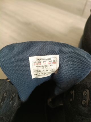 Botas The North Face azules y negras