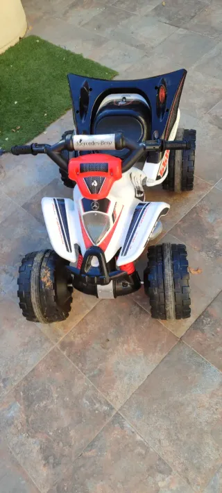 Quad Mercedes Batería 12V