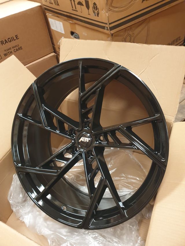 Llantas ABT 20 Black Performance