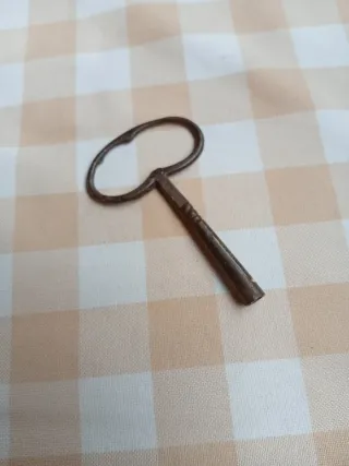 Llave antigua para reloj