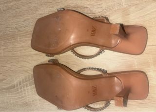 Sandalias Zara Tacon Brillantes Marron Plata