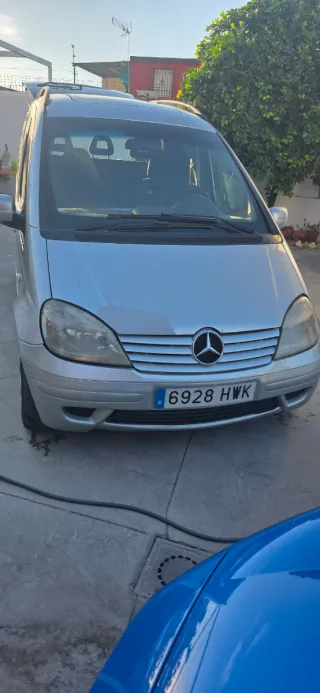 Furgoneta Mercedes-Benz Vaneo 2004