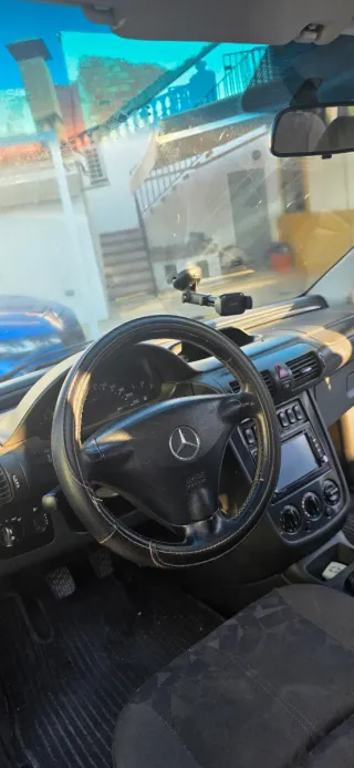 Furgoneta Mercedes-Benz Vaneo 2004