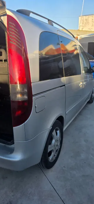 Furgoneta Mercedes-Benz Vaneo 2004