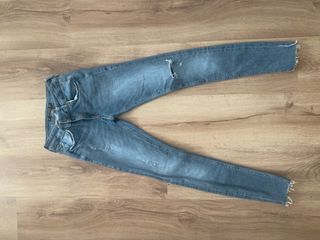 Pantalón Zara pitillo talla 36