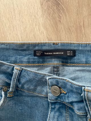 Pantalón Zara pitillo talla 36