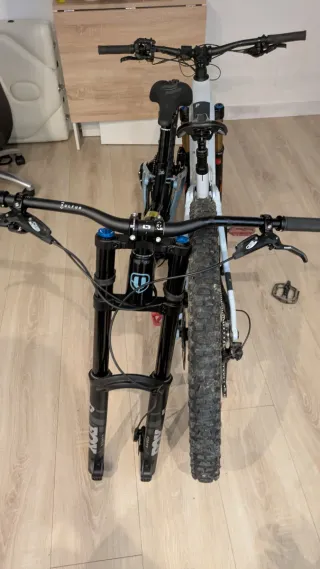 Mondraker Summum SE DH Bici MTB