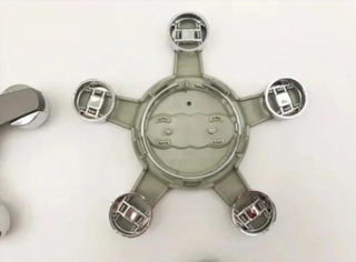 Centro de rueda AUDI estrella plata