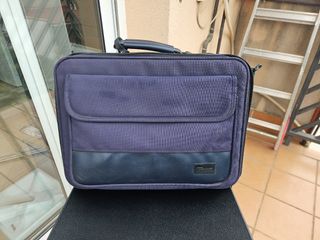 Maletín Targus para portátil