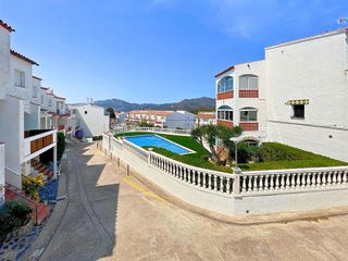 Casa adosada en venta en Port Esportiu - Puig Rom - Canyelles en Roses