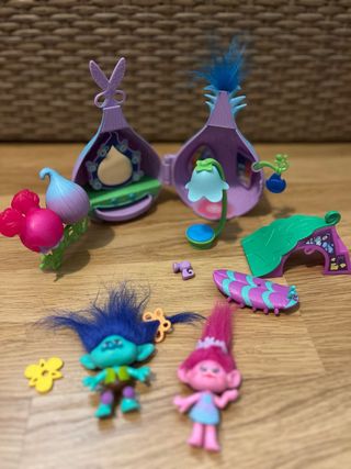 Muñecos Trolls con accesorios