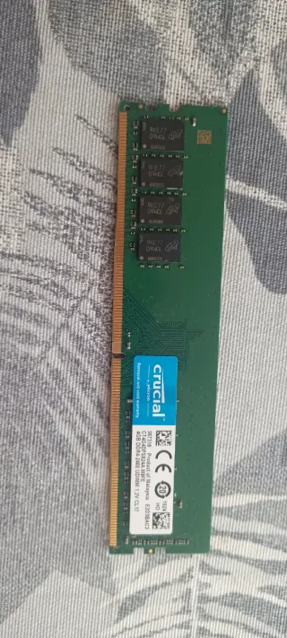 Memoria RAM Crucial 4GB DDR4-2400