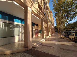 Local comercial en venta en Teatinos en Málaga