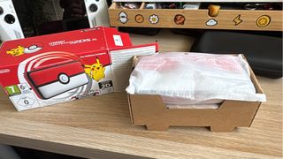 Nintendo New 2DS XL Poké Ball Edición