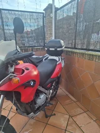 vendo BMW F 650 GS Roja