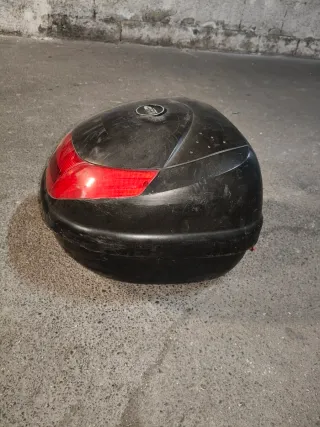Bauletto Givi nero scooter moto
