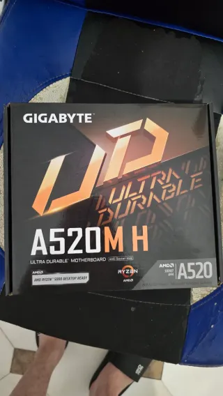 Placa Base Gigabyte A520M H