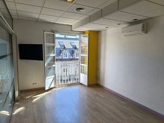 Oficina en alquiler en Areal – Zona Centro en Vigo
