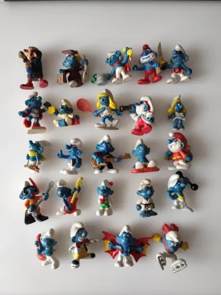 Lote 24 Figuras Los Pitufos
