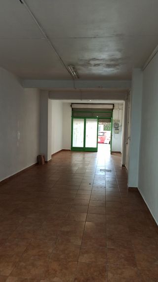 Local Comercial en Alquiler en Esplugues