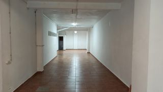Local Comercial en Alquiler en Esplugues