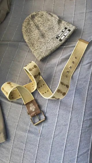 Gorro y cinturón H&M