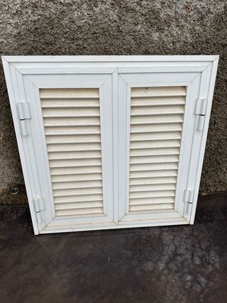 Persiana Mallorquina Blanca 73x74 cm