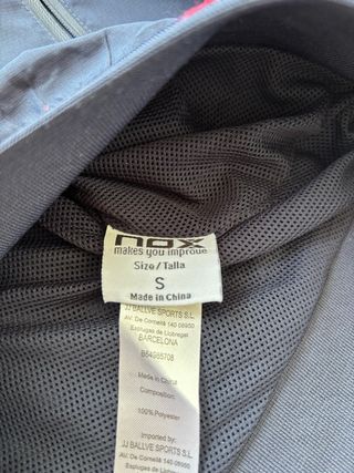 Chaqueta cortavientos NOX
Como nueva
Talla S