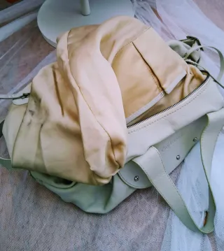 Bolso Piel Genuina Guy Laroche Blanco. 