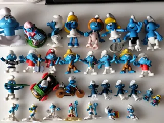 32 Figuras de Los Pitufos