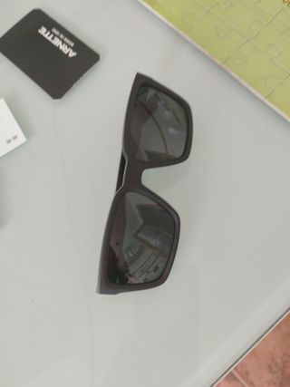 Gafas de sol Arnette negras y verdes