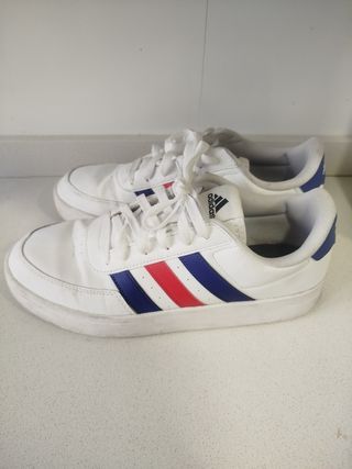 Zapatillas Adidas Blancas y Azules