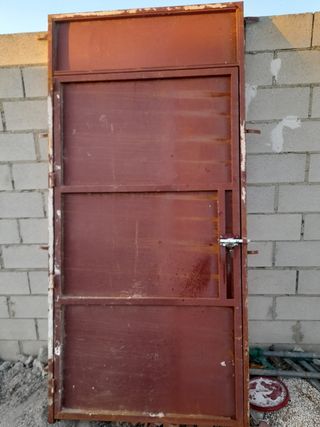 Puerta de hierro 